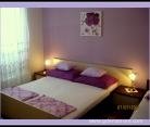 Apartments Valentino, private accommodation in city Makarska, Croatia